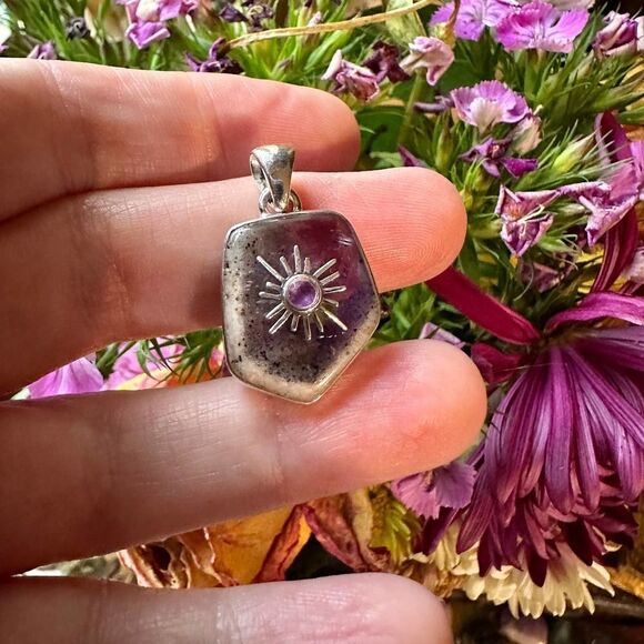 Sun - Natural Super Amethyst 23 Sterling Silver Pendant - Picture 1 of 10